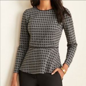 Ann Taylor black and white peplum blouse Sz XS NWT